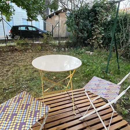 Le P'Tit Montjoux - Appart Avec Jardin Proche Gare Besançon Zewnętrze zdjęcie