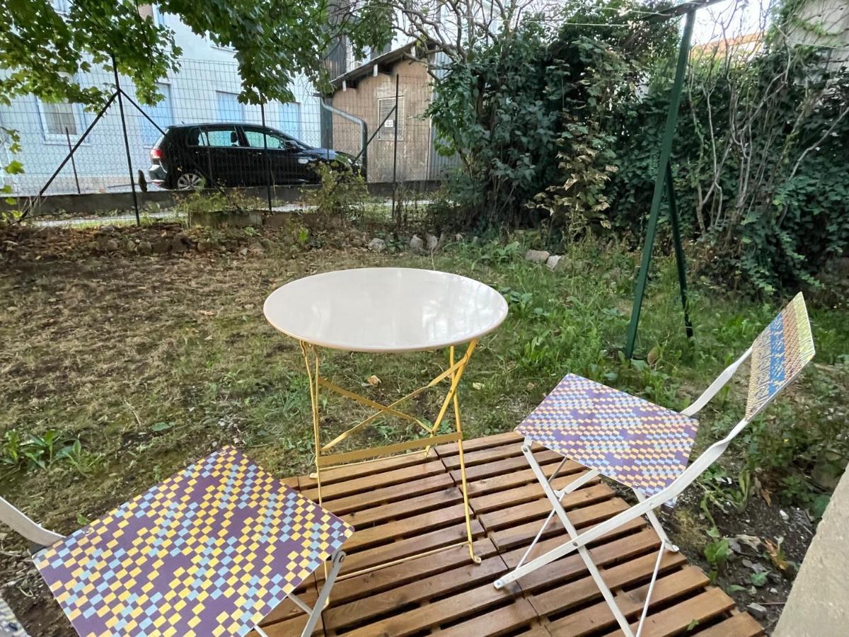 Le P'Tit Montjoux - Appart Avec Jardin Proche Gare Besançon Zewnętrze zdjęcie